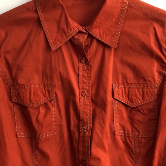 Metro style blouse - Picture 3 of 5